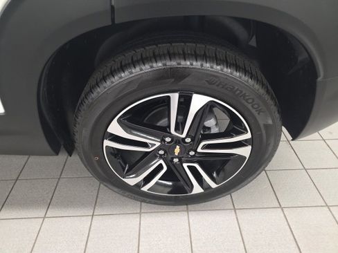 New 2025 Chevrolet TrailBlazer LT w/ Convenience Package image 7