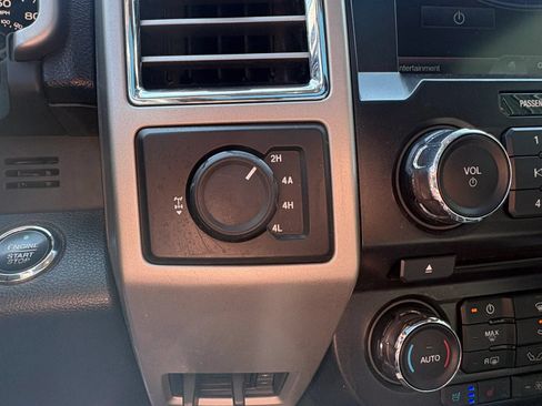 Used 2015 Ford F150 Lariat AWD/4WD image 15