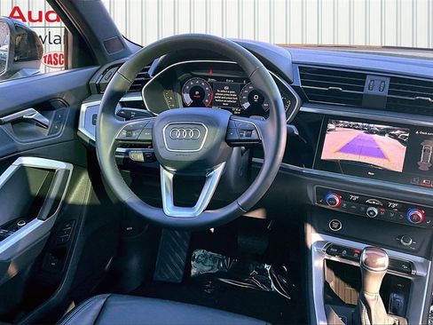 Used 2025 Audi Q3 2.0T Premium w/ Convenience Package image 8