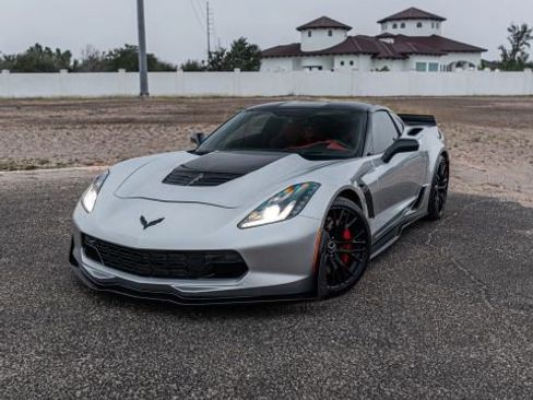 Used 2016 Chevrolet Corvette Z06 w/ 2LZ Preferred Equipment Group image 1