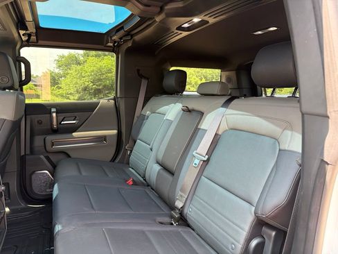 Used 2025 GMC Hummer EV 3X w/ LPO, Dark Essentials Package AWD/4WD image 25