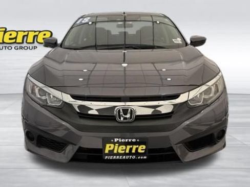 Used 2018 Honda Civic EX image 9