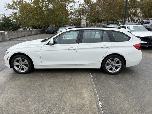 Used 2017 BMW 330i xDrive Wagon AWD/4WD image 5