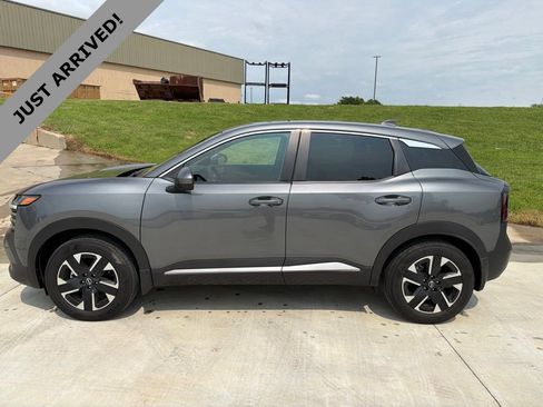 Certified 2025 Nissan Kicks SV AWD/4WD image 8