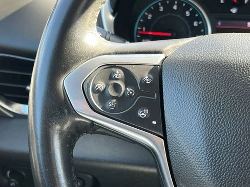 Used 2021 Chevrolet Traverse RS image 30