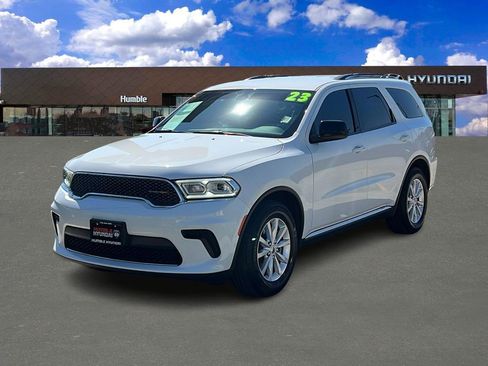Used 2023 Dodge Durango SXT image 1