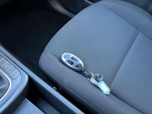 Used 2025 Hyundai Kona SEL image 22