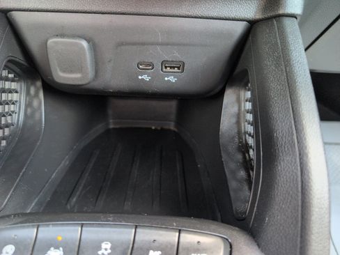 Used 2025 Chevrolet TrailBlazer LT AWD/4WD image 26