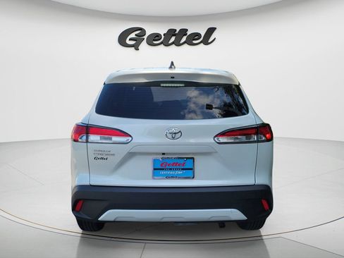 Certified 2025 Toyota Corolla Cross L FWD image 6