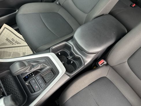 Certified 2025 Toyota RAV4 LE FWD image 22