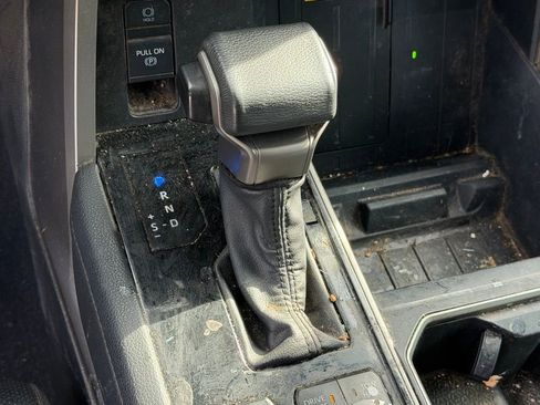 Used 2023 Toyota Tundra Limited image 28