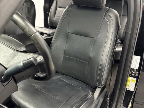 Used 2018 Ford F150 XLT w/ Equipment Group 302A Luxury AWD/4WD image 11