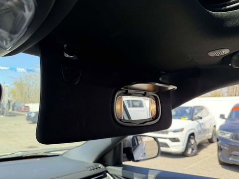 Used 2022 Jeep Compass High Altitude image 39