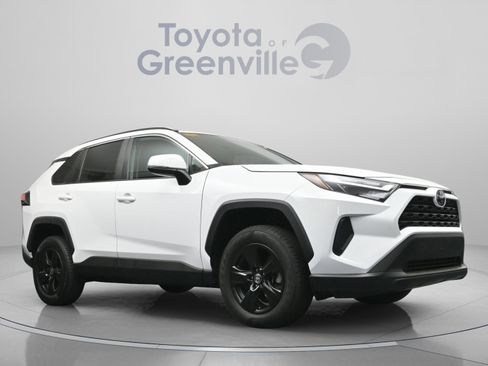 Used 2024 Toyota RAV4 XLE image 19