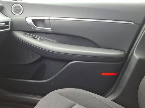 Used 2025 Hyundai Sonata SEL FWD image 25