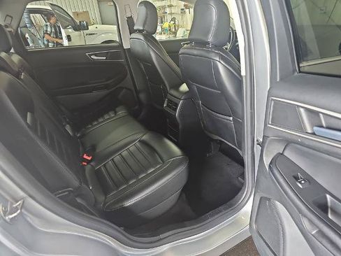 Certified 2023 Ford Edge SEL AWD/4WD image 11