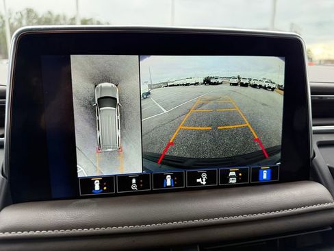 Used 2022 Chevrolet Tahoe Z71 w/ Luxury Package image 20