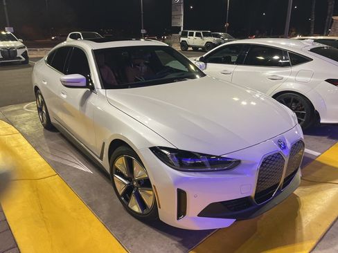 Certified 2025 BMW i4 eDrive40 w/ Premium Package image 3