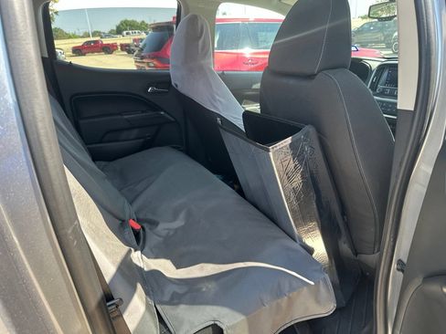 Used 2022 Chevrolet Colorado LT w/ LT Convenience Package RWD image 6