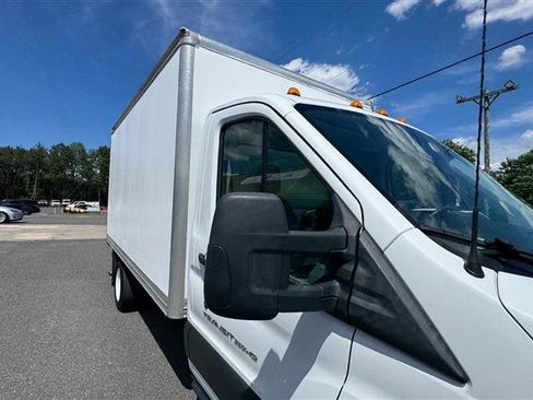 Used 2018 Ford Transit 350 156 DRW RWD image 19