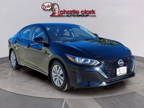 Used 2024 Nissan Sentra S image 7