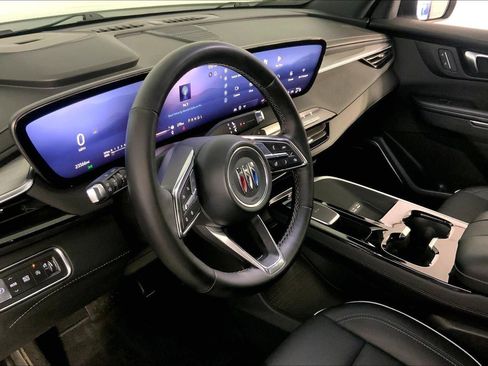 Used 2025 Buick Enclave Preferred FWD image 46