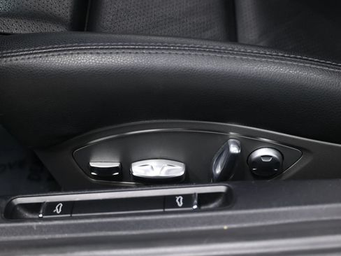 Used 2015 Porsche 911 Carrera image 16