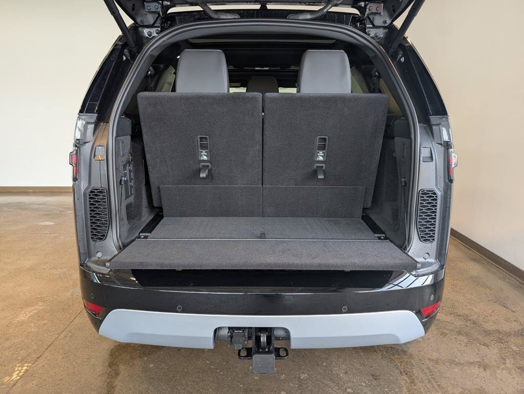 New 2026 Land Rover Discovery Limited Edition AWD/4WD image 5