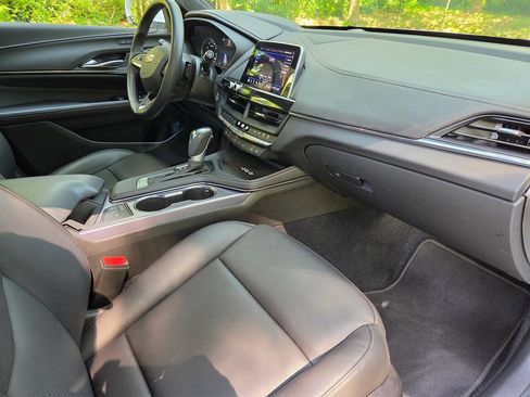 Used 2026 Cadillac CT4 Premium Luxury RWD image 9