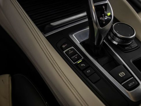 Used 2019 BMW X6 sDrive35i w/ Executive Package RWD image 32