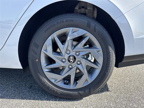 New 2026 Hyundai Elantra Blue image 19