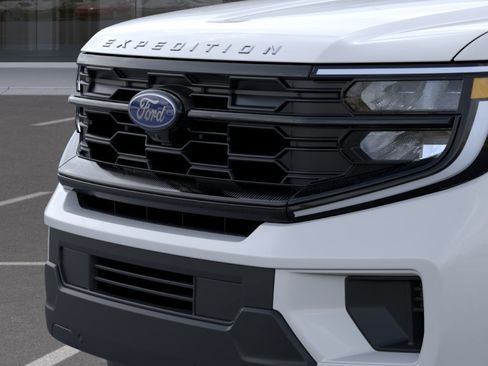 New 2026 Ford Expedition Active AWD/4WD image 17