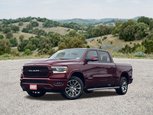 Used 2022 RAM 1500 Laramie AWD/4WD image 1