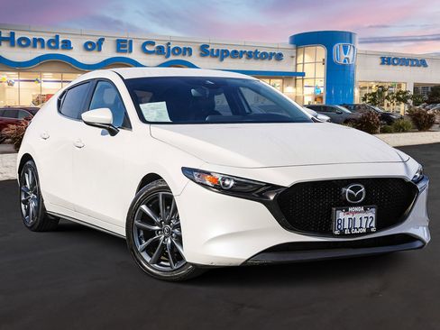 Used 2019 MAZDA MAZDA3 Hatchback w/ Preferred Package image 1