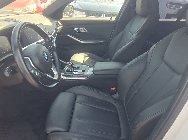 Used 2019 BMW 330i Sedan w/ Convenience Package RWD image 7