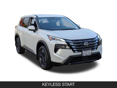Certified 2026 Nissan Rogue SV FWD image 2