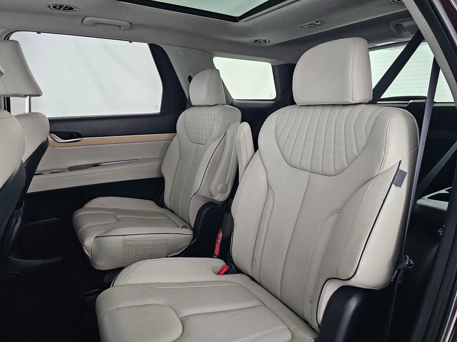 Used 2023 Hyundai Palisade Limited AWD/4WD image 19