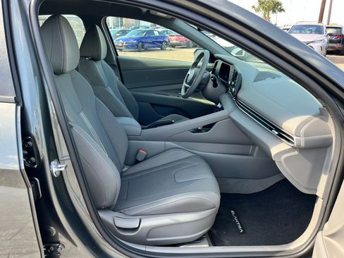 New 2026 Hyundai Elantra Sport FWD image 22