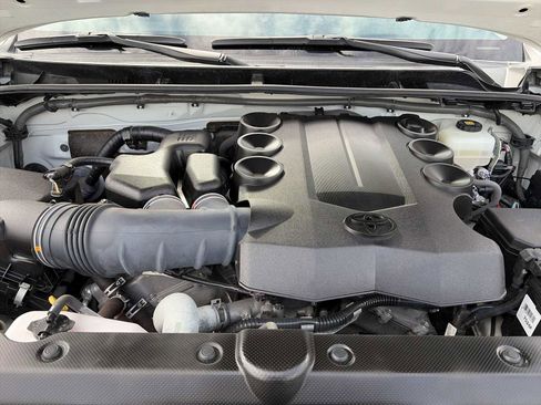 Used 2020 Toyota 4Runner TRD Off-Road Premium image 17