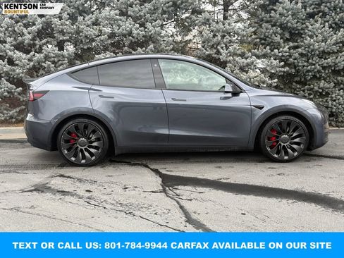 Used 2022 Tesla Model Y Performance image 11