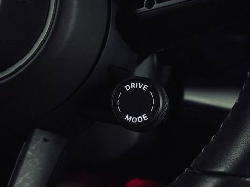 Used 2020 Porsche Taycan Turbo image 30