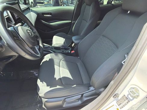 Used 2025 Toyota Corolla Hatchback w/ SE Package FWD image 24