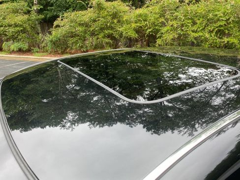Used 2017 INFINITI Q70 3.7 RWD image 38