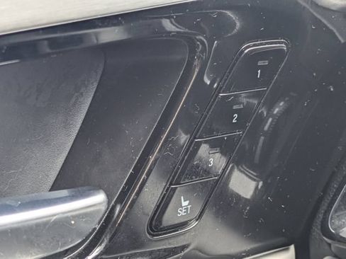 Used 2024 Acura MDX w/ Technology Package FWD image 30