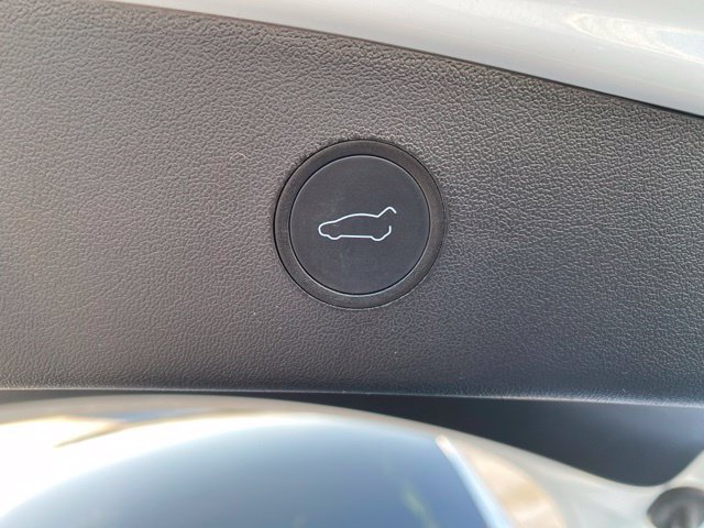 Used 2021 Tesla Model 3 Standard Range Plus RWD image 9