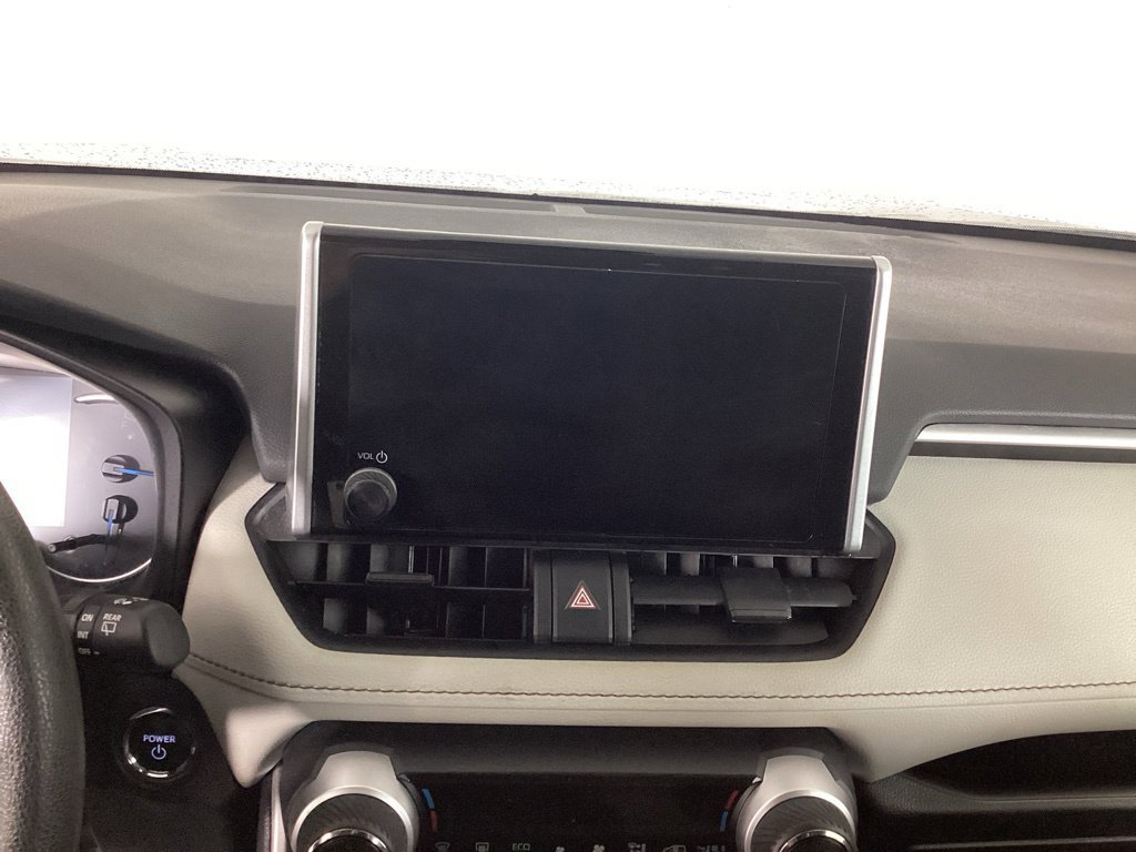 Used 2024 Toyota RAV4 XLE AWD/4WD image 18