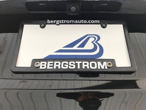 Used 2023 GMC Acadia SLE w/ Driver Convenience Package image 19