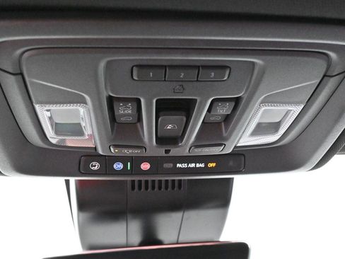 Used 2024 GMC Sierra 1500 AT4 w/ Technology Package AWD/4WD image 28