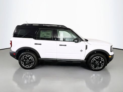 New 2026 Ford Bronco Sport Outer Banks image 17