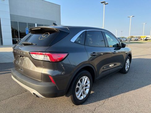 Used 2020 Ford Escape SE FWD image 8